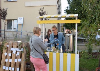 Świętowanie na ulicy Benickiej