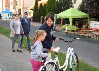 Świętowanie na ulicy Benickiej