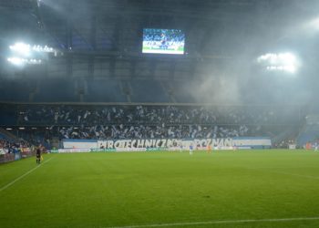 Wspierają drużynę, pamiętają o powstańcach