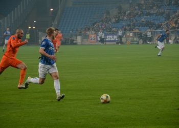 Wspierają drużynę, pamiętają o powstańcach