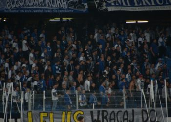 Wspierają drużynę, pamiętają o powstańcach