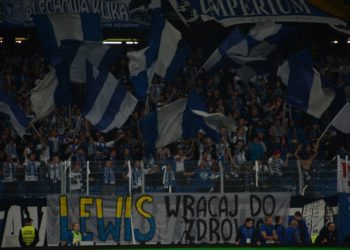 Wspierają drużynę, pamiętają o powstańcach