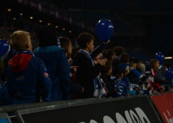 Wspierają drużynę, pamiętają o powstańcach