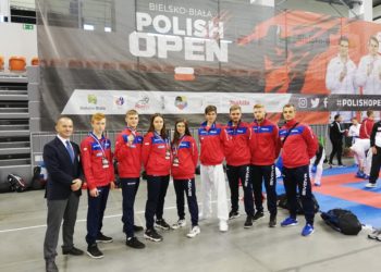 Trzy medale dla ASW Nippon