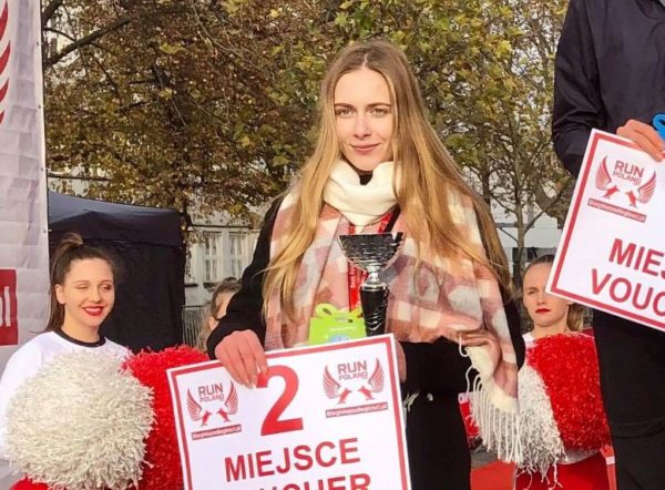 W biało-czerwonych barwach