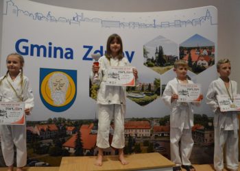 Wielkie zawody karate w Zdunach