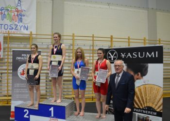 Pucharowe zmagania na dohyo