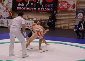 Pucharowe zmagania na dohyo