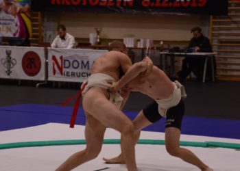 Pucharowe zmagania na dohyo