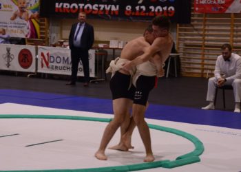 Pucharowe zmagania na dohyo