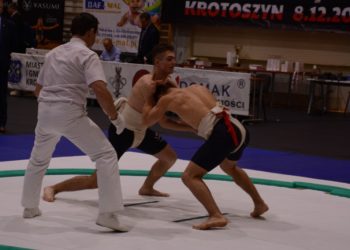 Pucharowe zmagania na dohyo