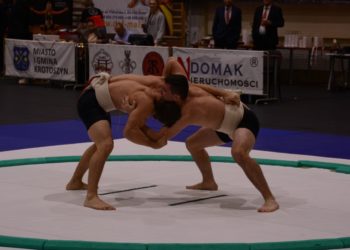 Pucharowe zmagania na dohyo