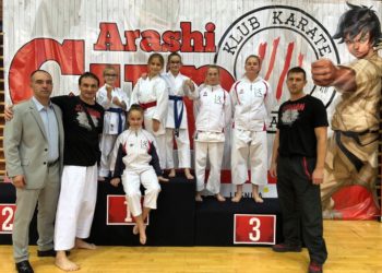 16 medali karateków w Legnicy