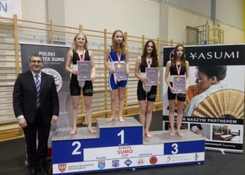 Pucharowe zmagania na dohyo