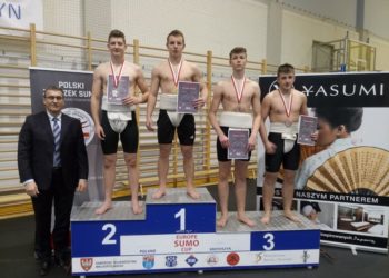 Pucharowe zmagania na dohyo