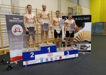 Pucharowe zmagania na dohyo