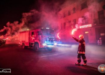 Nowy samochód dla strażaków