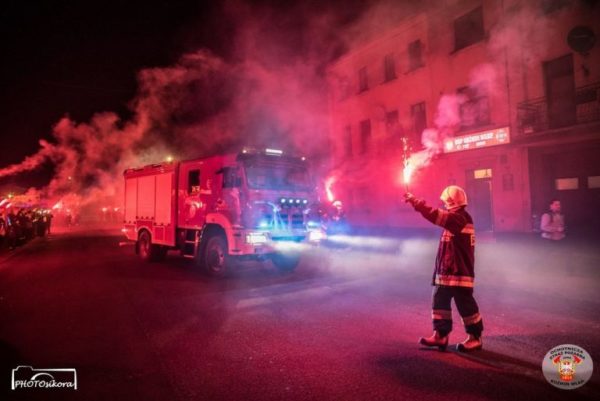 Nowy samochód dla strażaków
