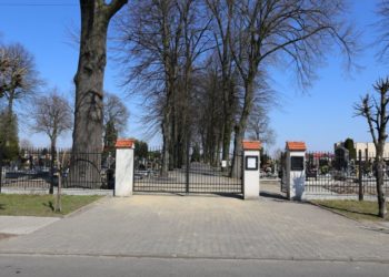 Gmina Kobylin i Sulmierzyce także zamknęły cmentarze