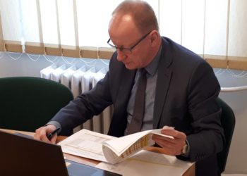 Dyrektor odpowiada na zarzuty