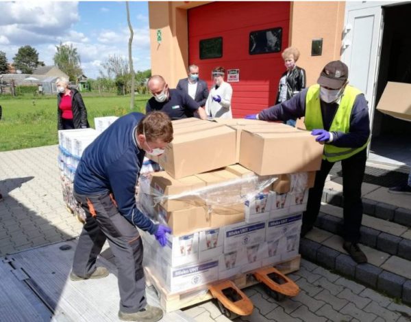 Paczki żywnościowe dla mieszkańców