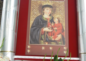 Maryja pomaga swoim czcicielom