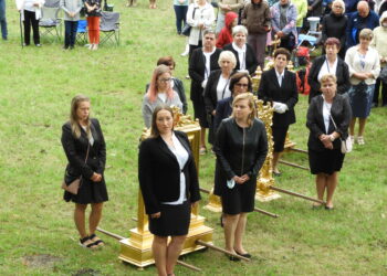 Maryja pomaga swoim czcicielom