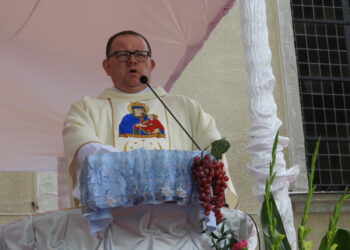 Maryja pomaga swoim czcicielom
