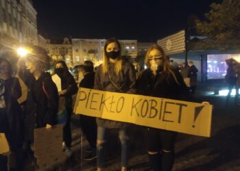Protesty przeciwko orzeczeniu Trybunału Konstytucyjnego