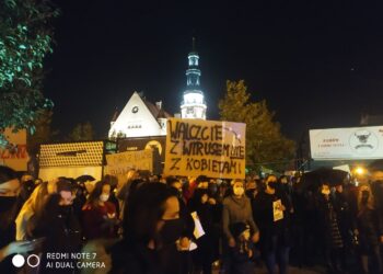 Protesty przeciwko orzeczeniu Trybunału Konstytucyjnego