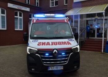 Nowa karetka dla kobylińskich ratowników