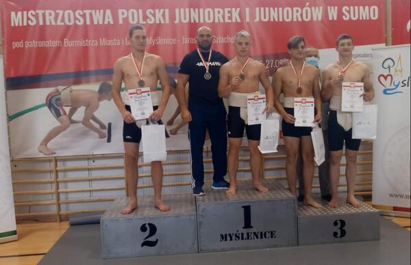 14 krążków na mistrzostwach Polski