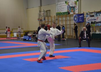 ASW Nippon i UKS Shodan na podium