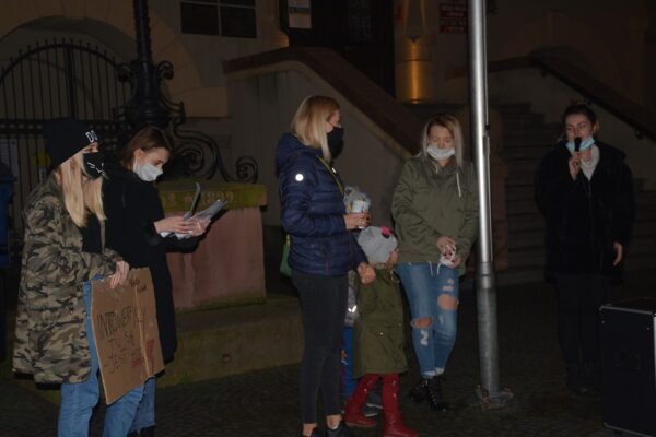 Protest w mniejszym gronie