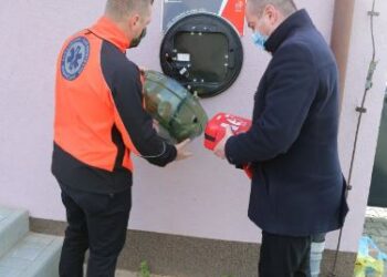 Defibrylator AED w Kobylinie