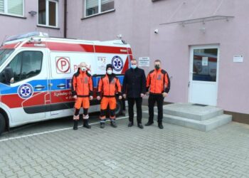 Defibrylator AED w Kobylinie