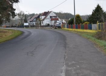Nowe pobocze na ul. Powstańców Wlkp.