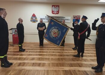 Ślubowanie nowych strażaków