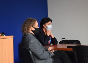 Uparcie szukają pomocy