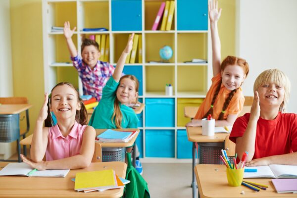 Uczniowie klas I-III wracają do szkół