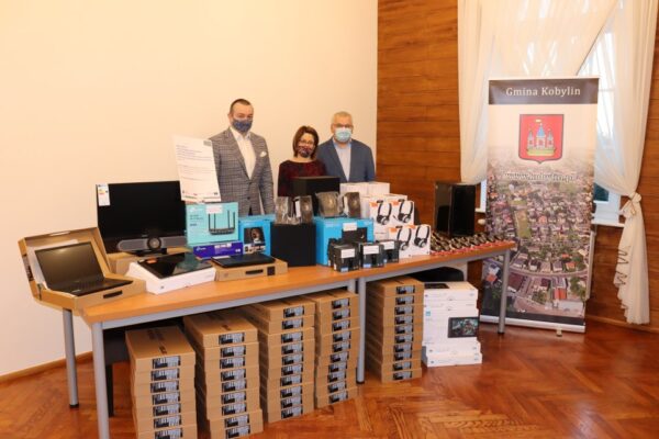 Sprzęt do zdalnej nauki za ponad 200 tysięcy złotych