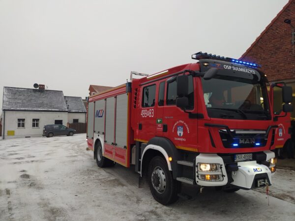 Nowy pojazd strażacki przedmiotem sporu