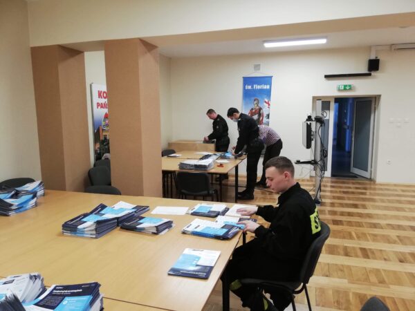 Pomagają w transportach do punktów szczepień