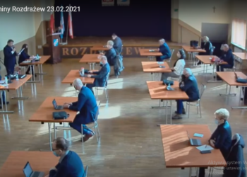 Autorzy petycji domagają się zaprzestania szczepień