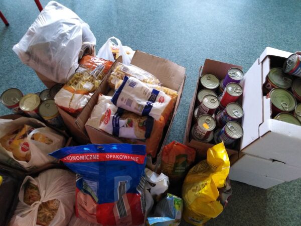 Charytatywna akcja na rzecz zwierzaków