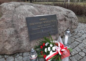 Strażacy złożyli hołd Żołnierzom Wyklętym