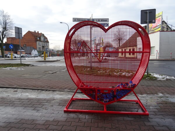 Serca niosące pomoc