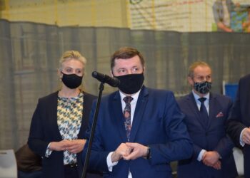 W krotoszyńskiej hali zaszczepiono pierwsze osoby