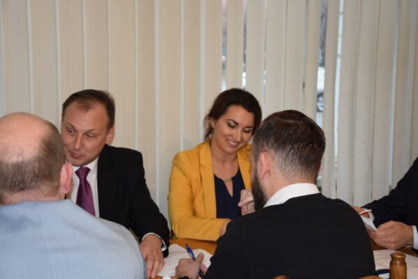 Diety radnych kością niezgody