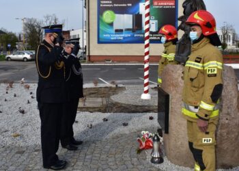 Uroczysta zmiana służby